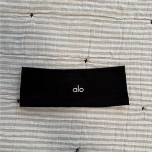 Alo headband